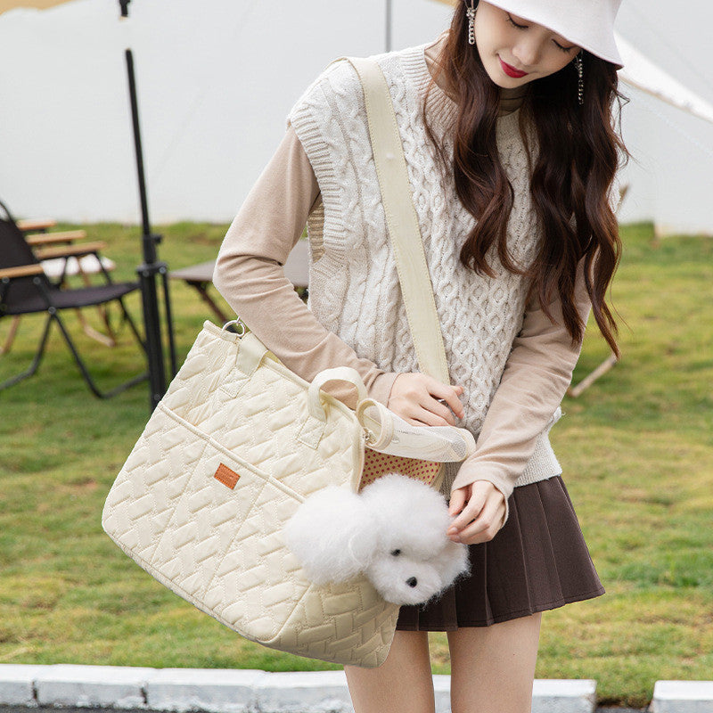 Stylish Quilted Pet Shoulder Bag with Ventilation – Cats & Small Dogs